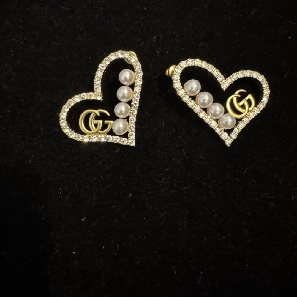 Gucci Gold Heart Earrings with Pearls